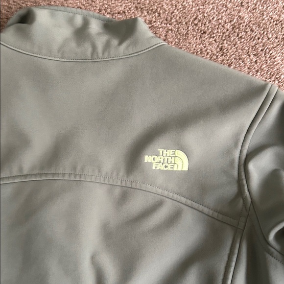 The North Face Jacket - Picture 6 of 7